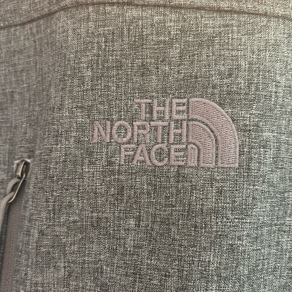 The North Face jacket men's size M - Picture 2 of 6